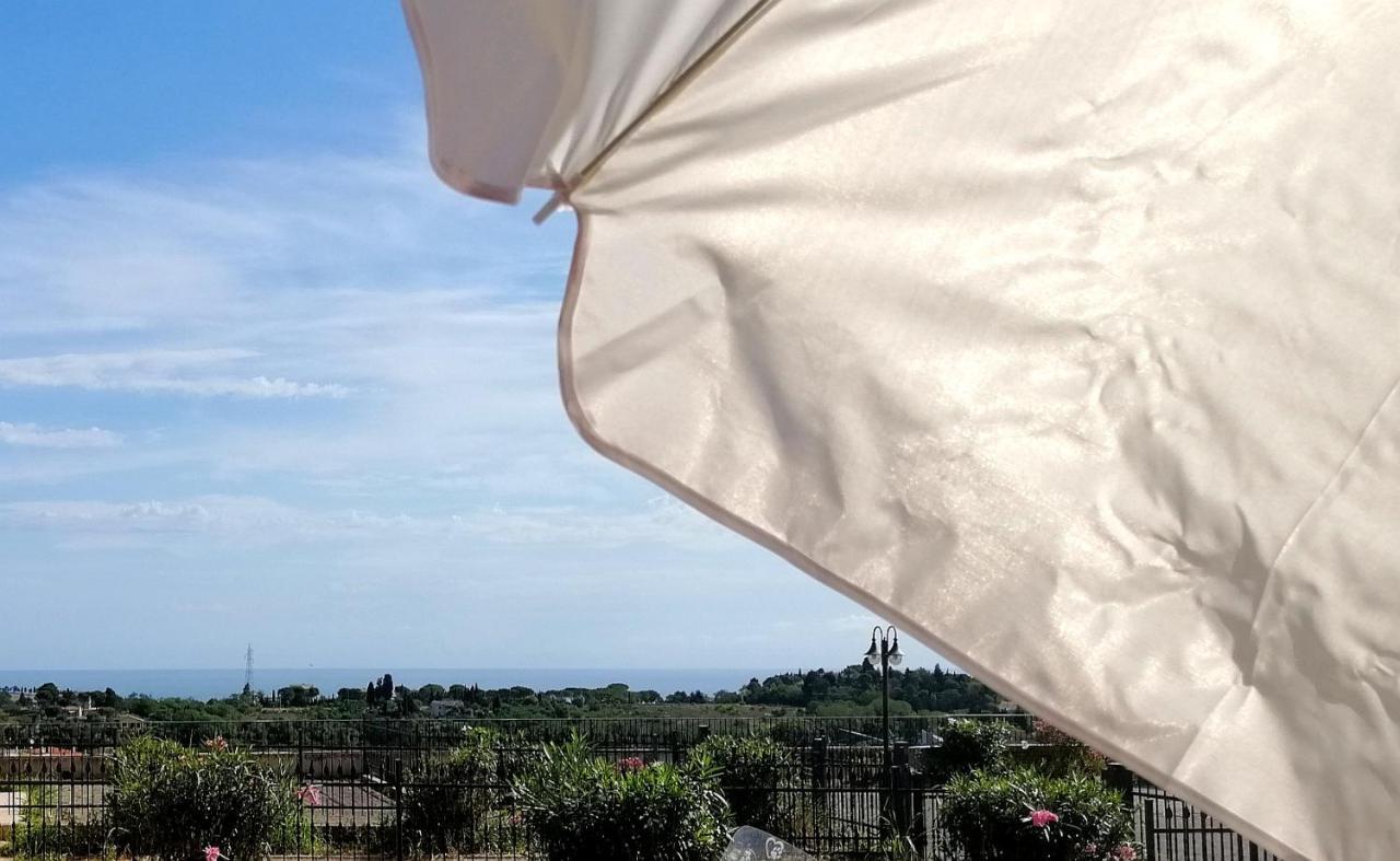 Belvedere House Hotel Civitanova Alta Eksteriør billede